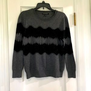 Banana Republic sweater with lace M petit